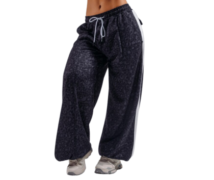NEBBIA Baggy Leopard Sweatpants PRIMAL 865, Black Leopard